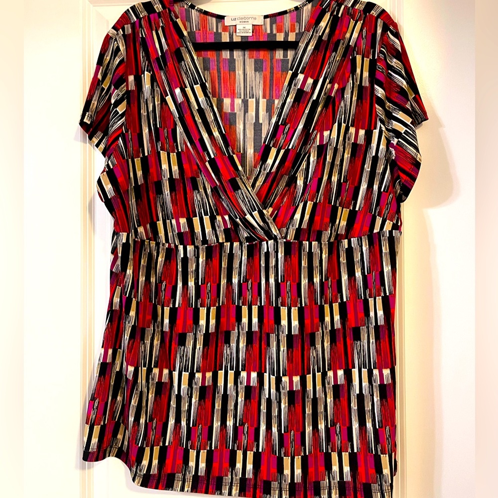 Liz Claiborne 1X v-neck wrap short sleeved top